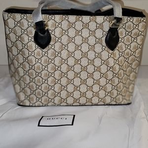 New Gucci soft GG Supreme Monogram BeesSmallTote black